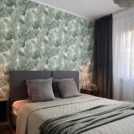 Riverside Jungle Green Apartment Oradea Dış mekan fotoğraf