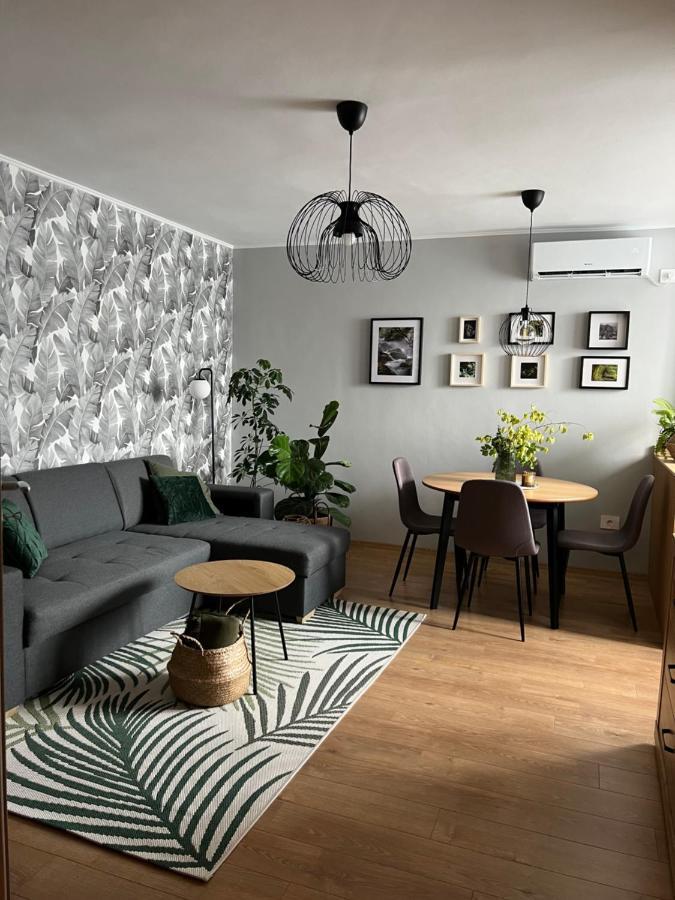 Riverside Jungle Green Apartment Oradea Dış mekan fotoğraf