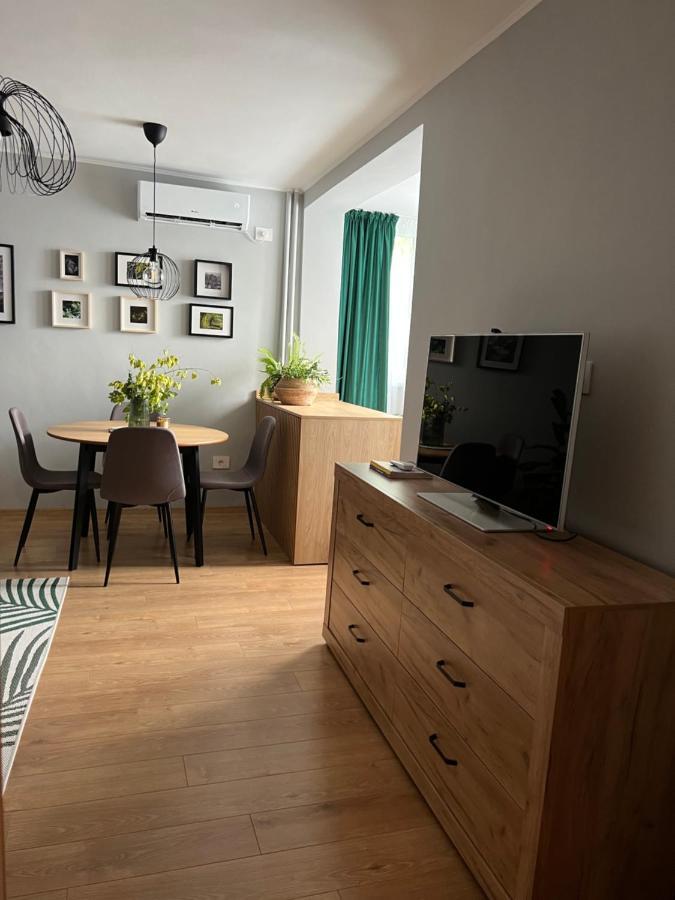 Riverside Jungle Green Apartment Oradea Dış mekan fotoğraf